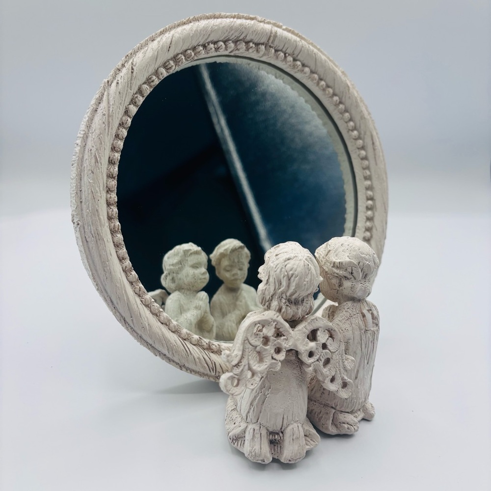 Collectible Angels in the Mirror Round Vanity Mirror 7 inches